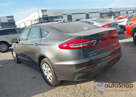 2020 Ford Fusion S z USA, uszkodzony, nr VIN 3FA6P0G74LR250828